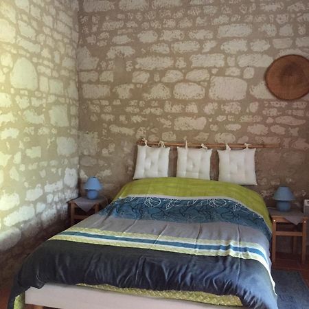 Hotel Les Caves Ambillou-Château Pokoj fotografie