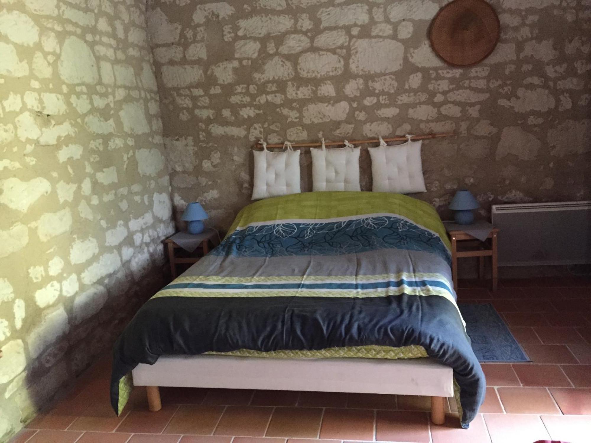 Hotel Les Caves Ambillou-Château Pokoj fotografie